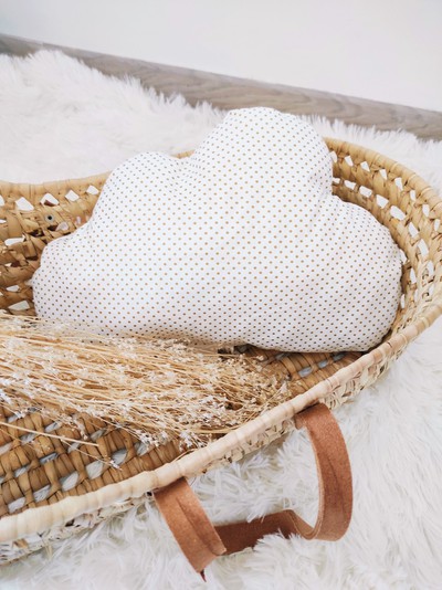 Coussins déco enfants en forme nuage "Points or" coton oeko tex