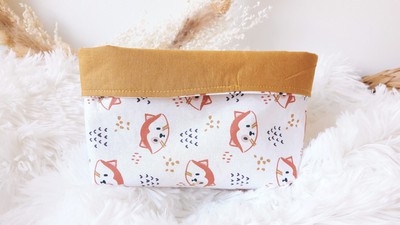 Panière à lingettes avec prénom brodé "Petits Renards et Moutarde"